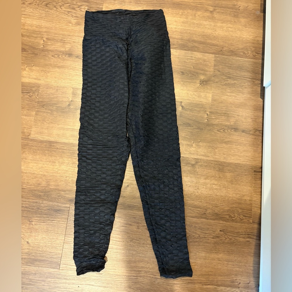 Booty by Brabants Black Textured Leggings